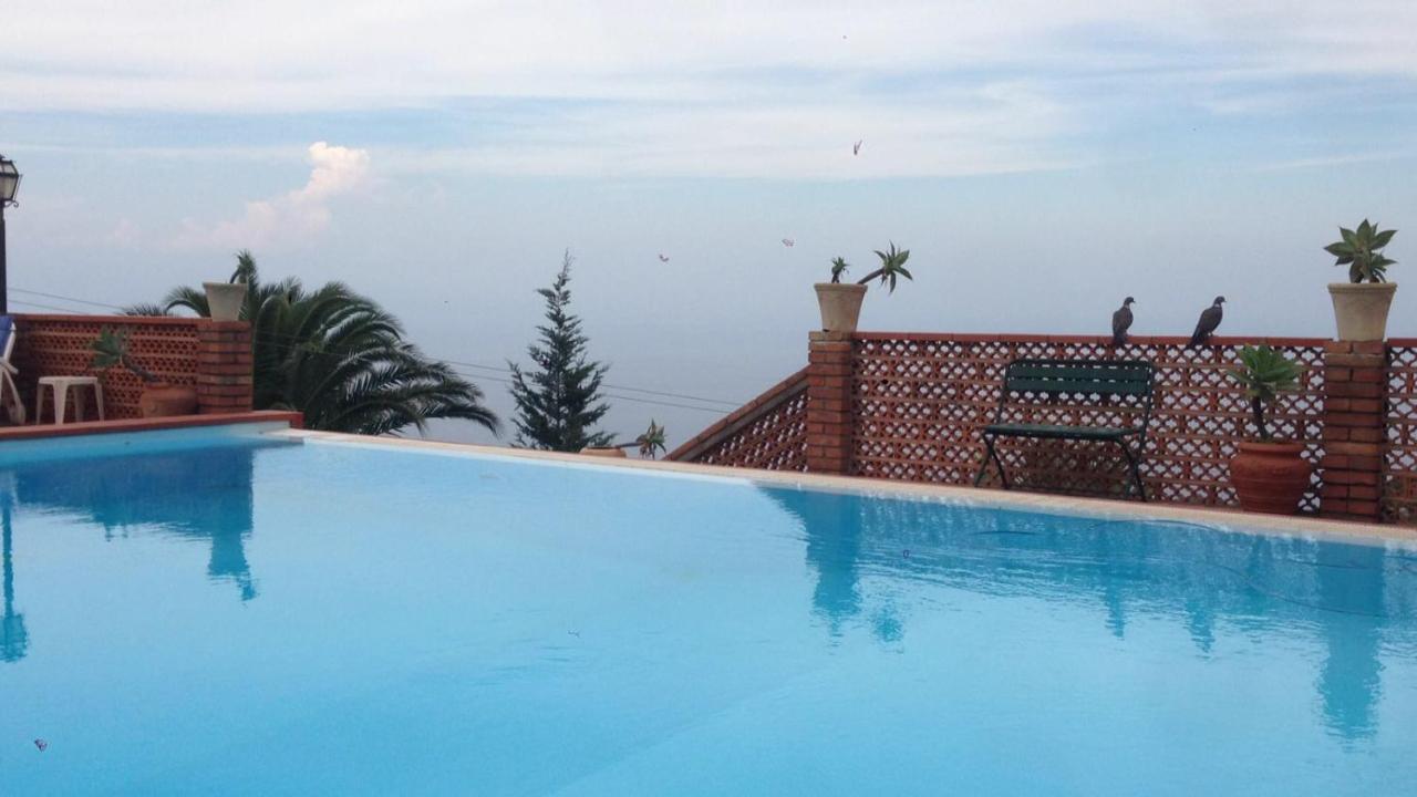 Luxury Suite Terrazze E Vista Mare Таормина Экстерьер фото