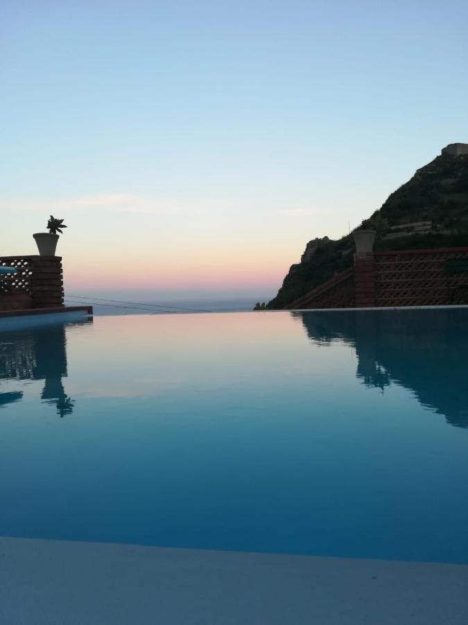 Luxury Suite Terrazze E Vista Mare Таормина Экстерьер фото